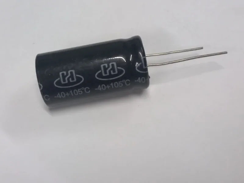 Hua-Hong 4700µF 35V 105°C Alüminyum Elektrolitik Kondansatör (CD Serisi)