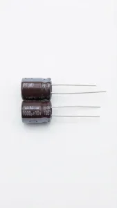 Nichicon 1000uF 10V 105°C PF Serisi Ultra-Low ESR Yüksek Frekans Radyal Kondansatör